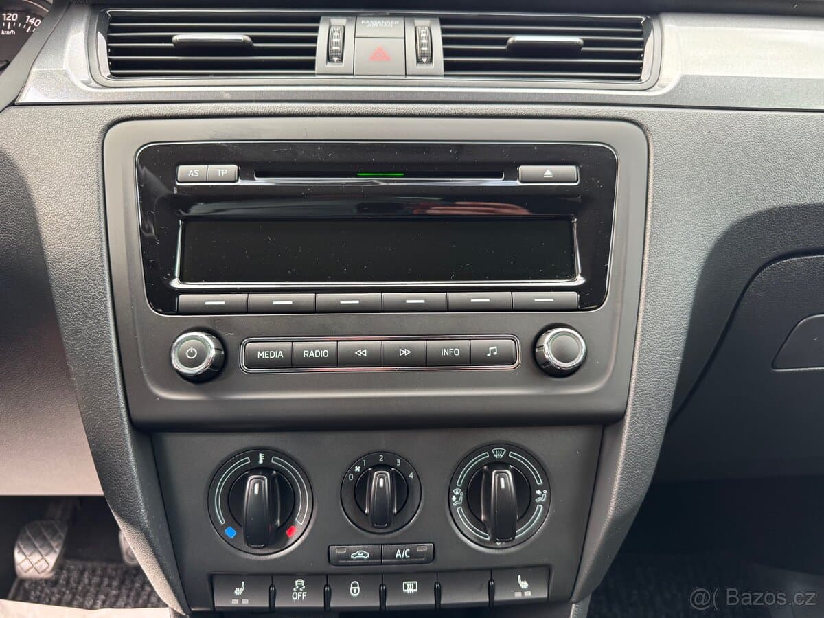 2014 Škoda RAPID - 13