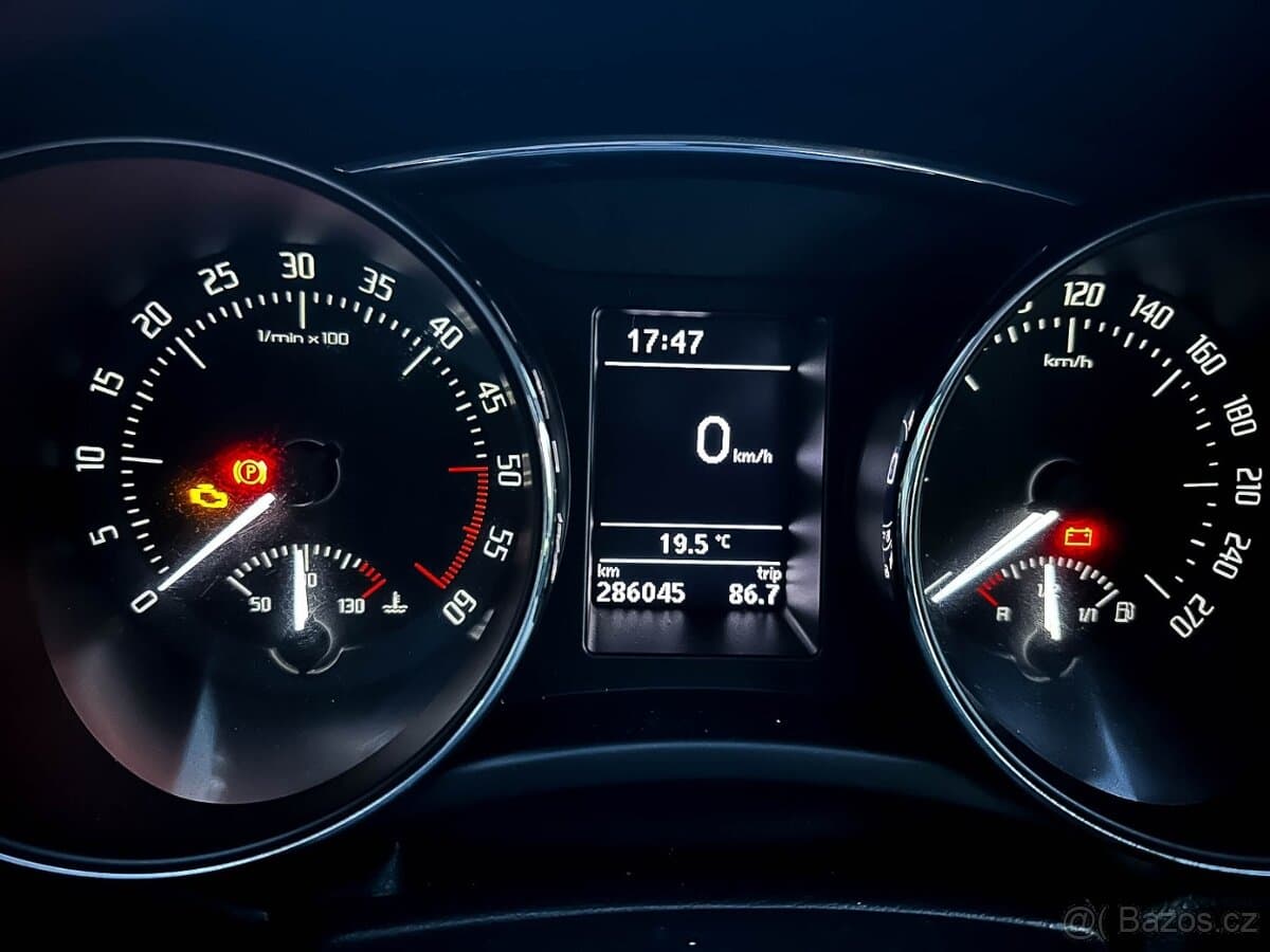 2013 Škoda SUPERB - 13