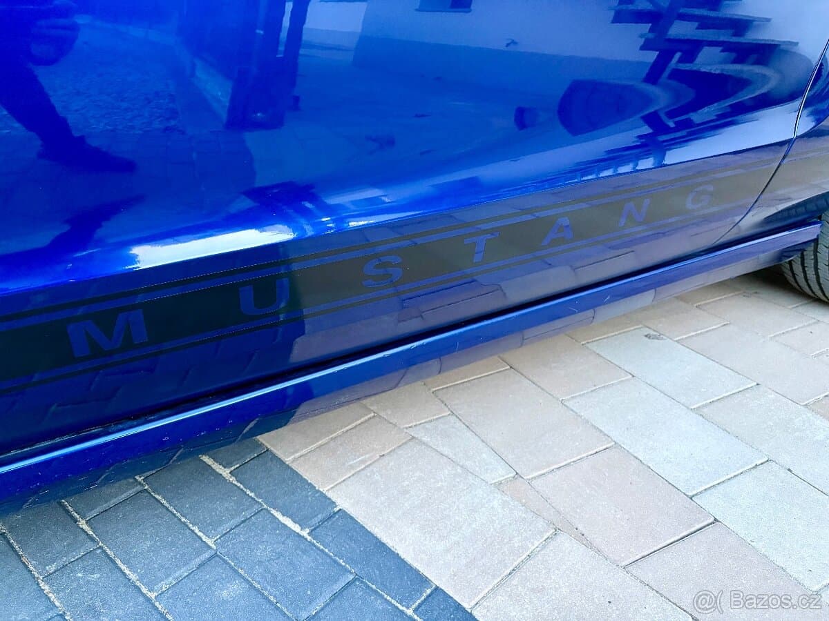2013 Ford MUSTANG - 13