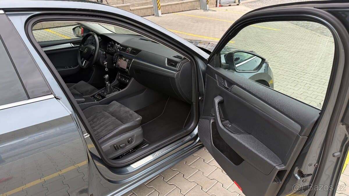 2015 Škoda SUPERB - 13