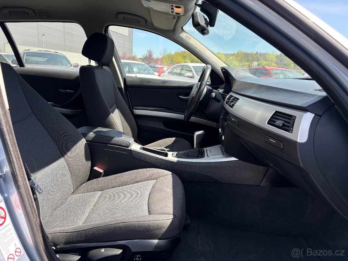 2009 BMW 3-SERIES - 13