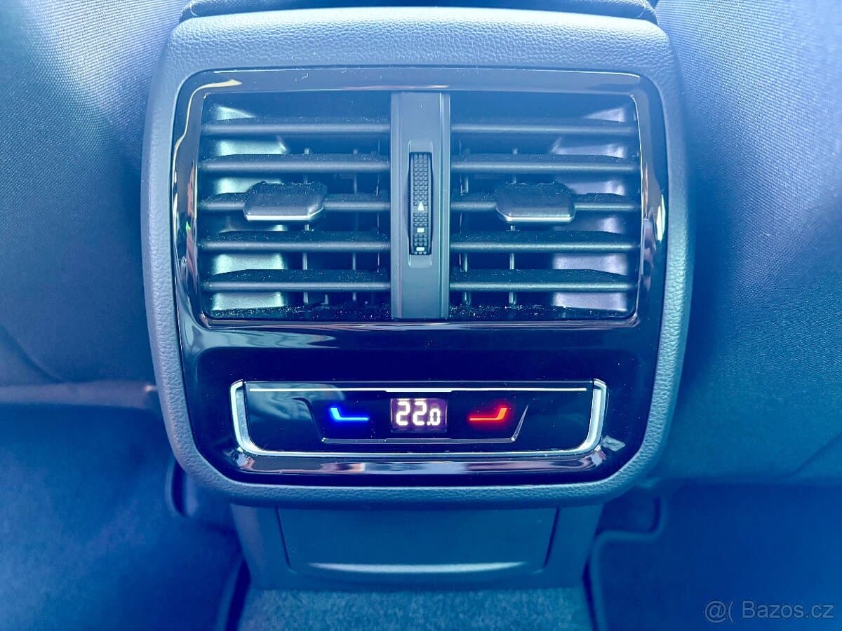 2022 Volkswagen PASSAT - 13