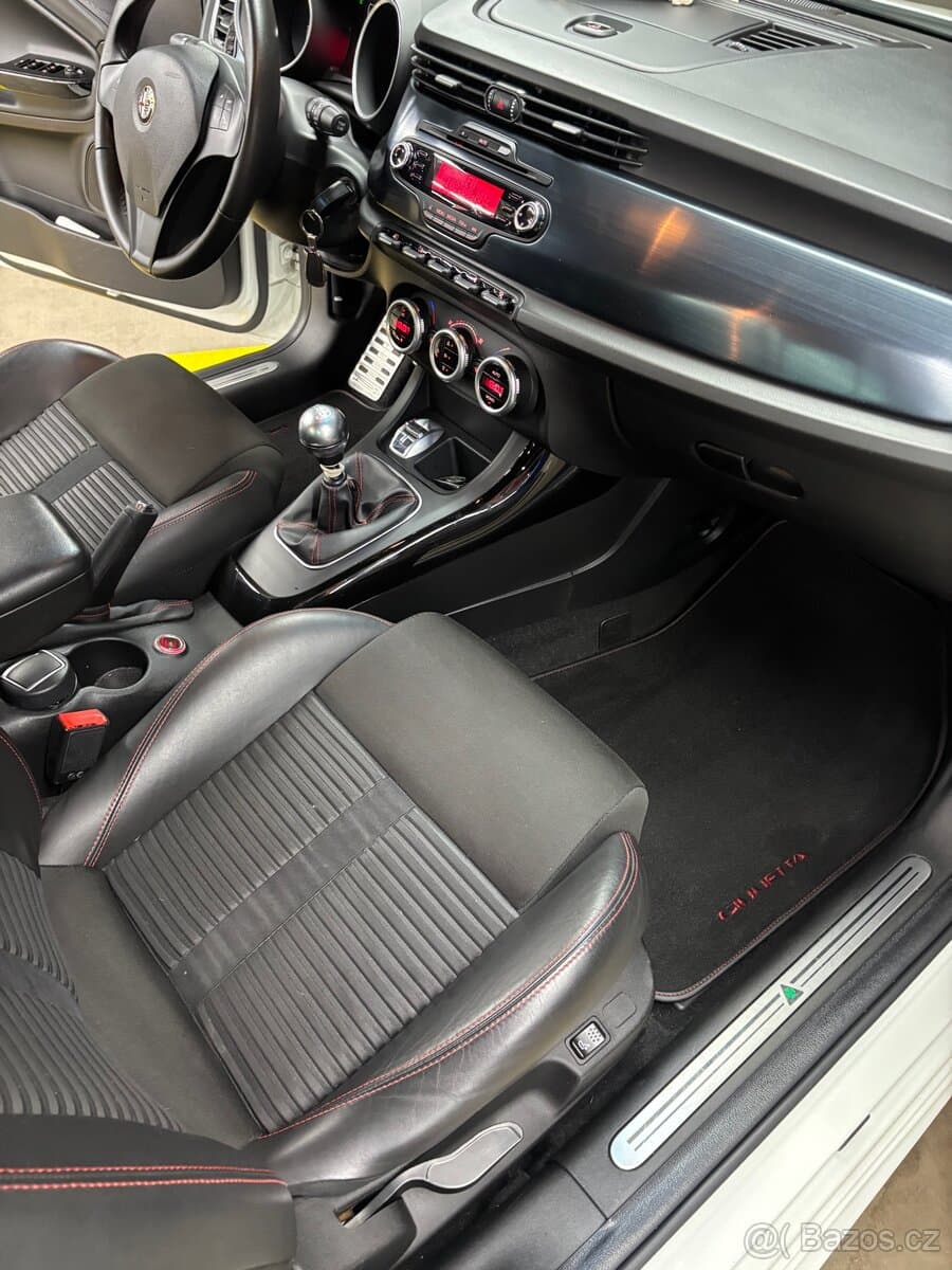 2014 Alfa Romeo GIULIETTA - 13