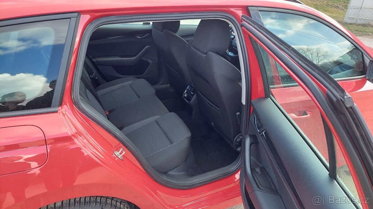 Škoda OCTAVIA - 13
