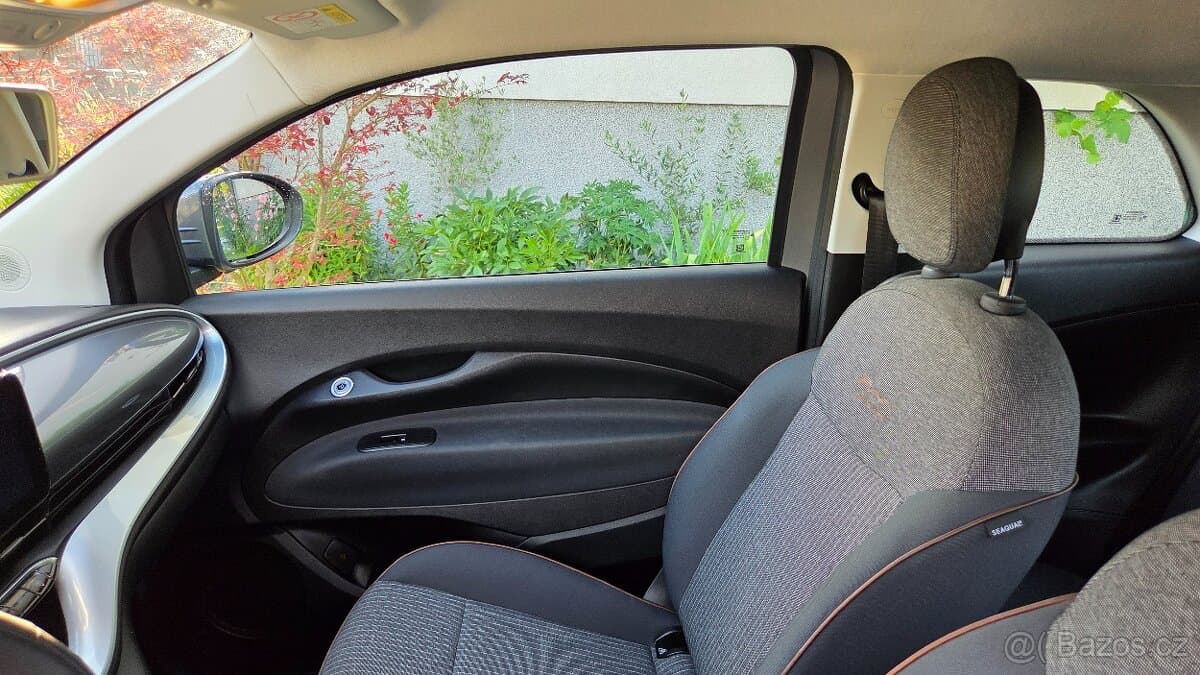 2022 Fiat 500e - 13