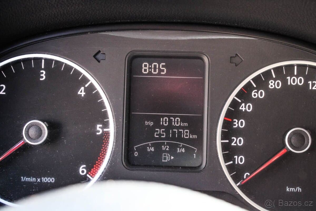 2010 Volkswagen POLO - 13