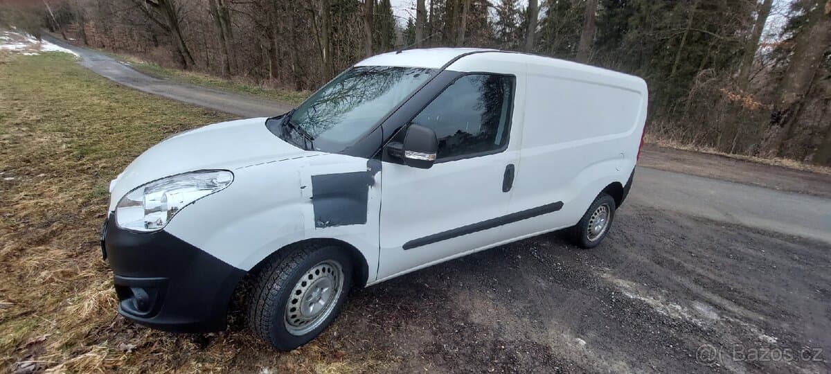 Opel COMBO - 13
