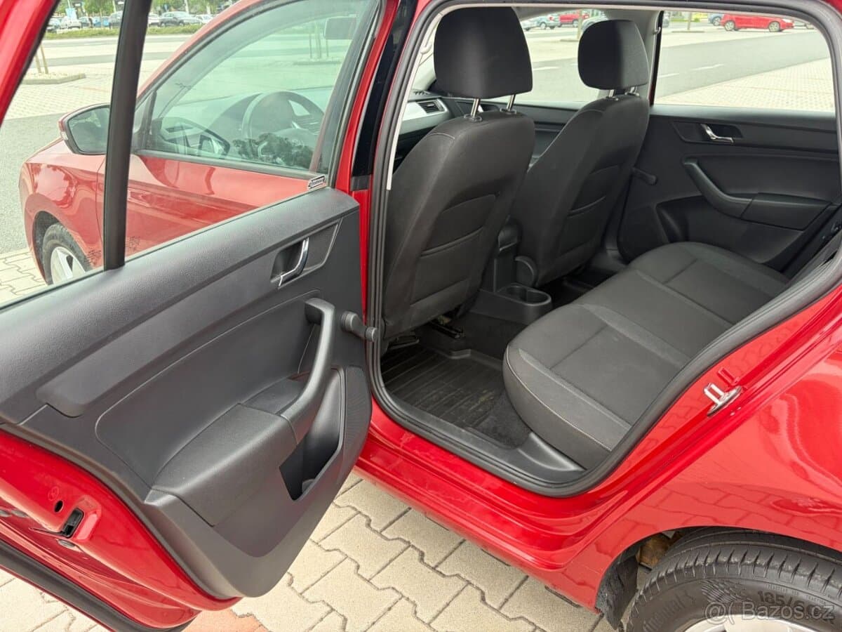 2016 Škoda RAPID - 13