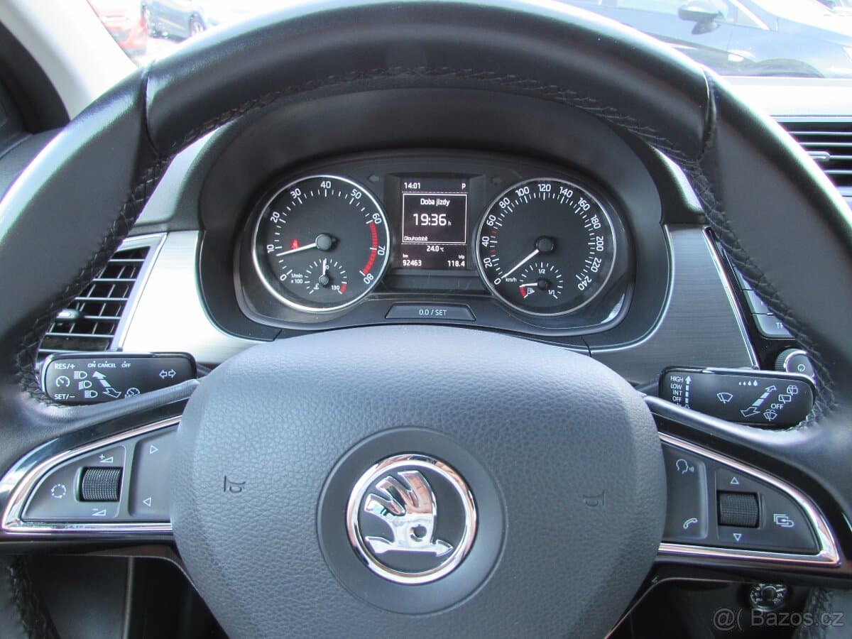 2015 Škoda FABIA - 13