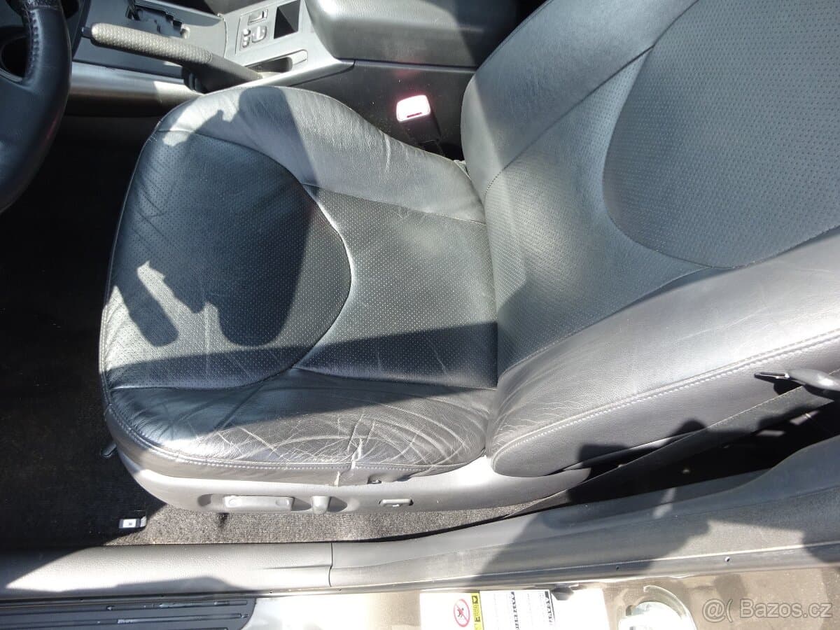 2011 Toyota RAV4 - 13
