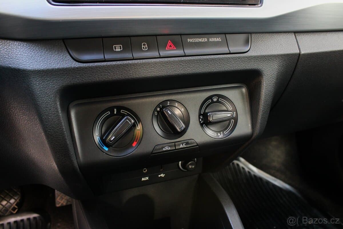 2015 Škoda FABIA - 13