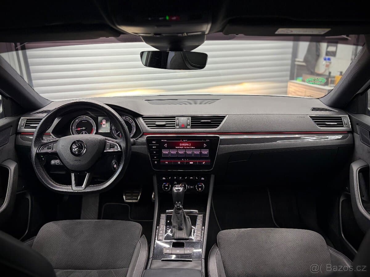 2019 Škoda SUPERB - 13