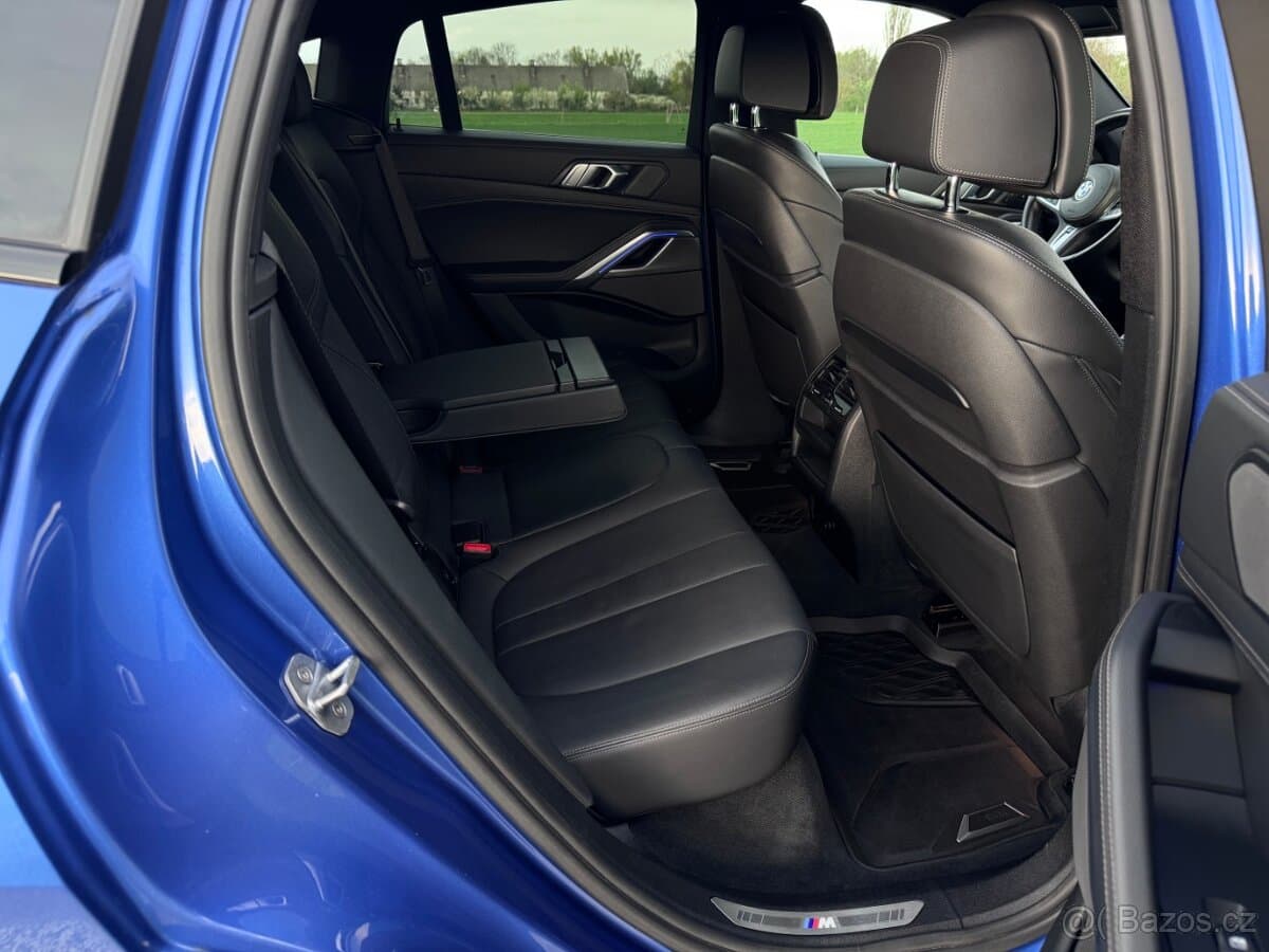 2020 BMW X6 - 13
