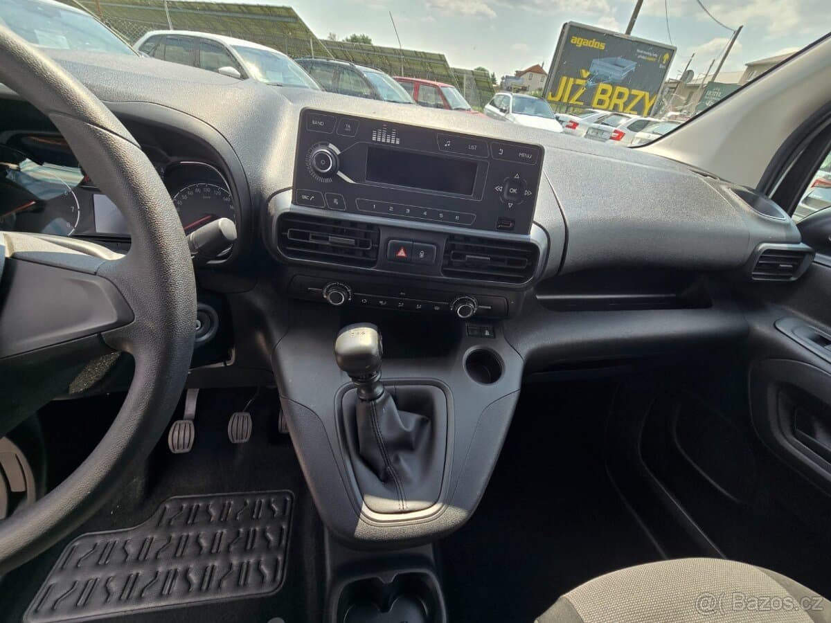 2020 Opel COMBO - 13