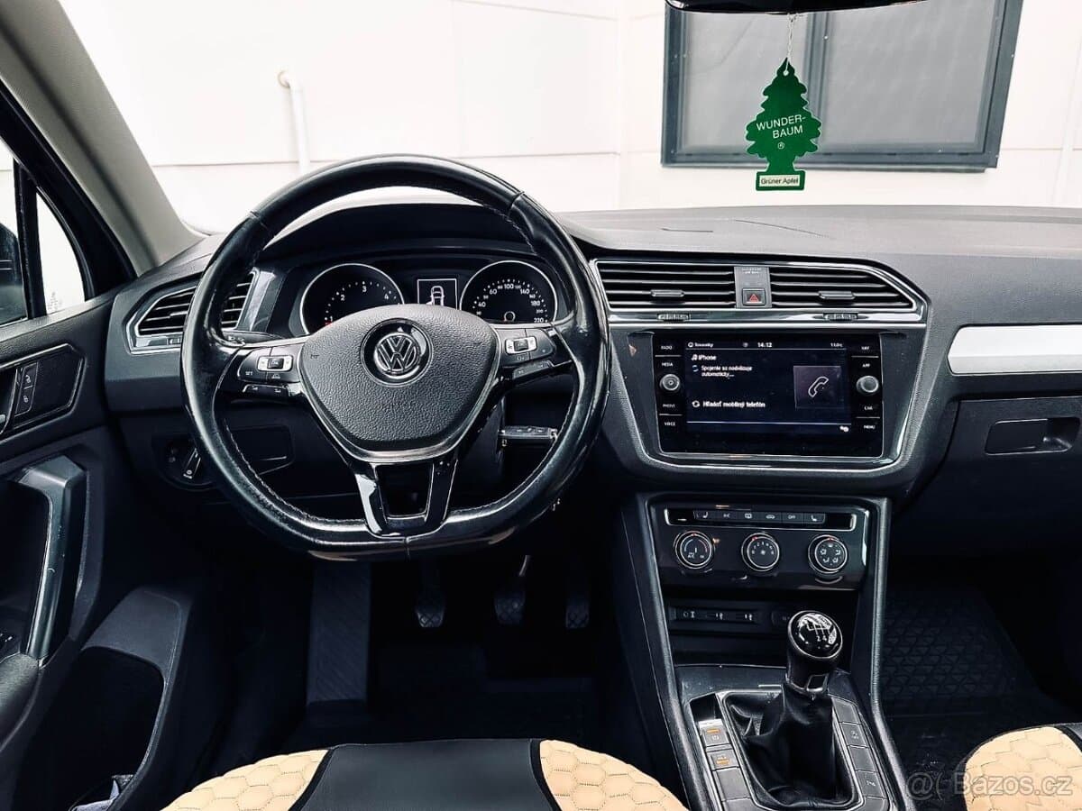 2017 Volkswagen TIGUAN - 13