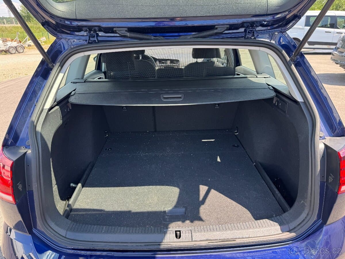 2020 Volkswagen GOLF - 13