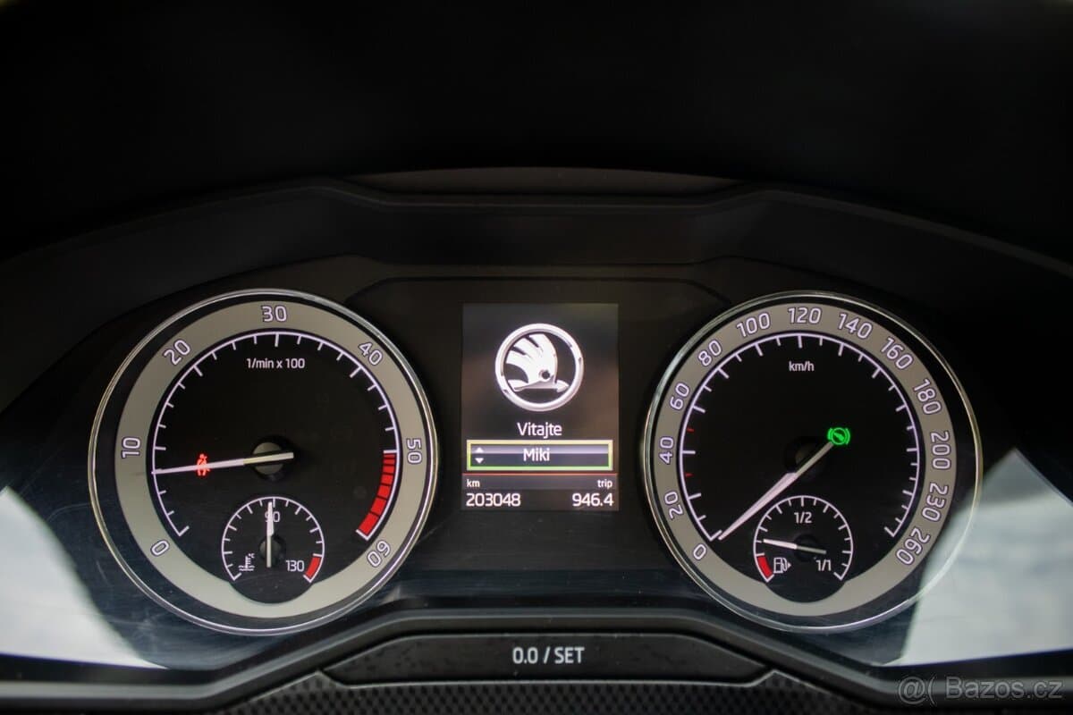 2018 Škoda SUPERB - 13