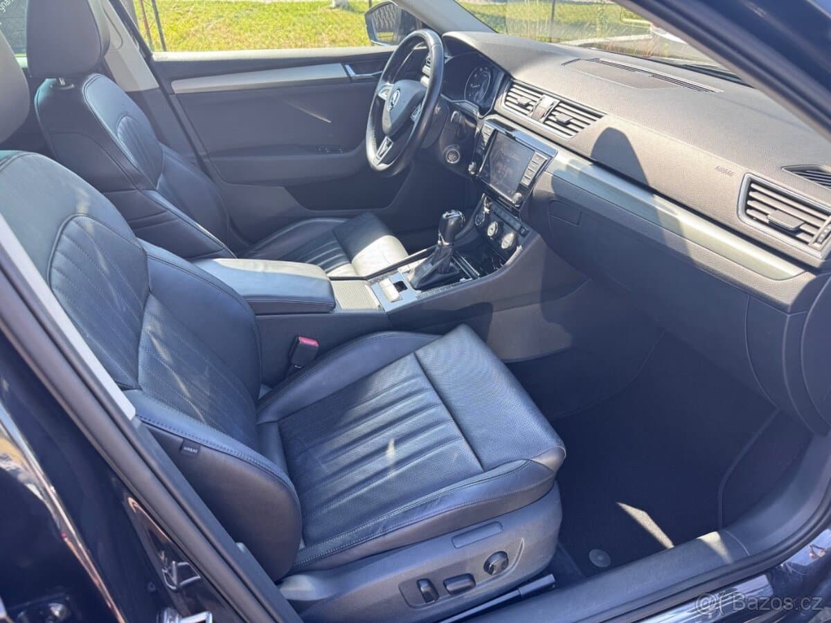 2015 Škoda SUPERB - 13