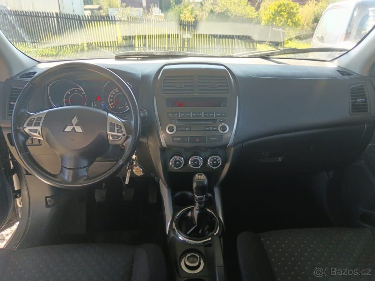 2012 Mitsubishi ASX - 13