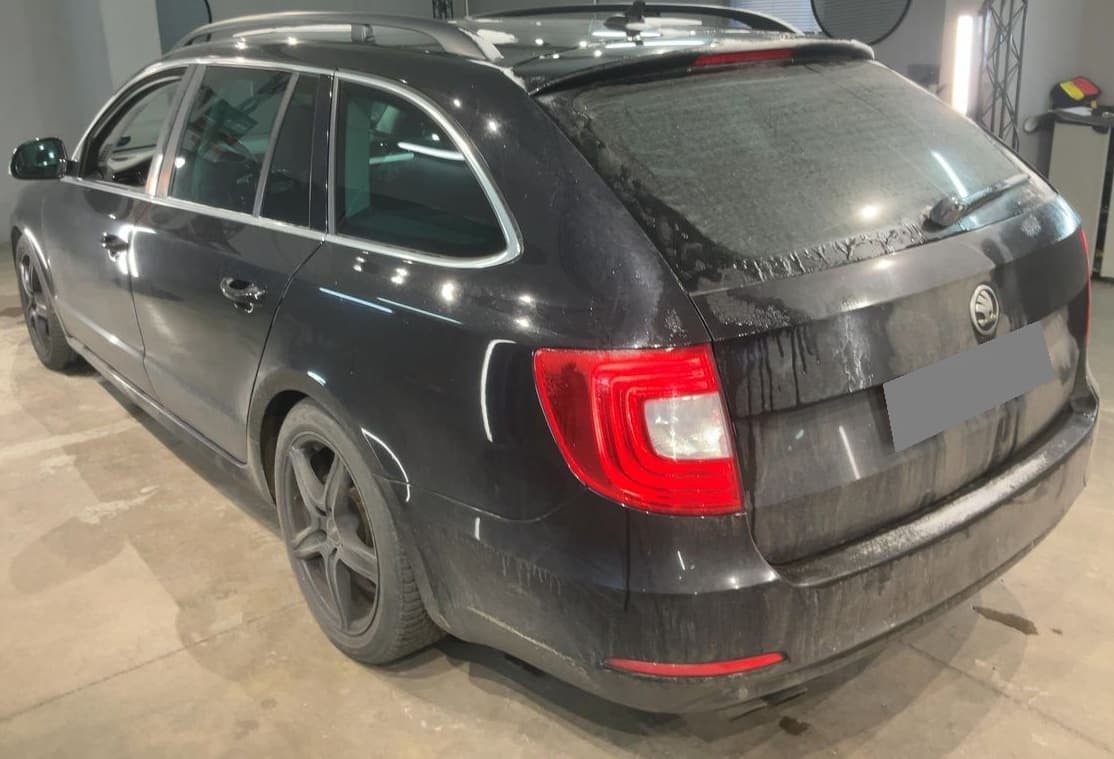 2014 Škoda SUPERB - 13