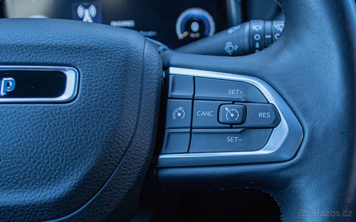 2023 Jeep COMPASS - 13