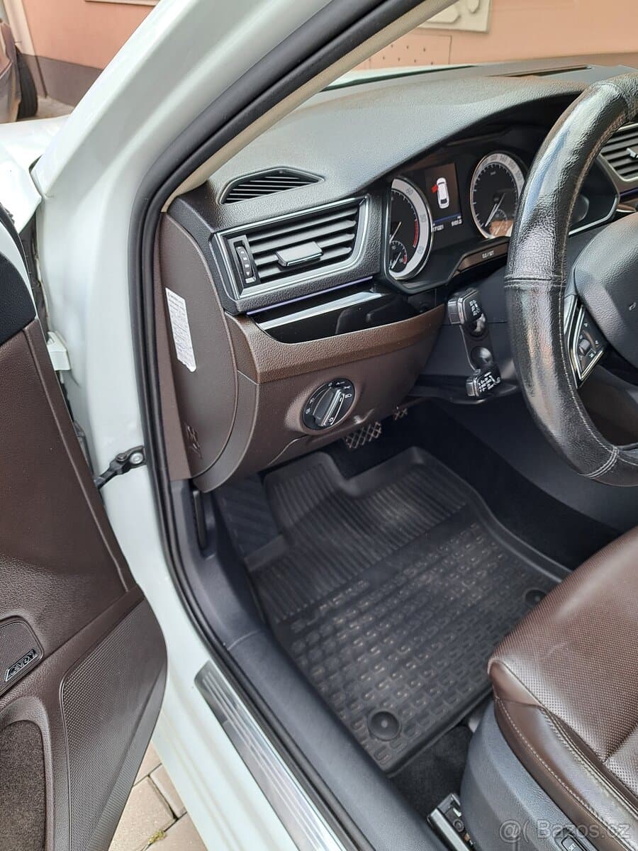 2018 Škoda SUPERB - 13