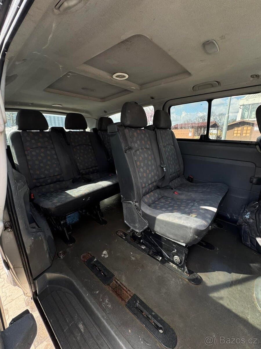 Mercedes-Benz VITO - 13
