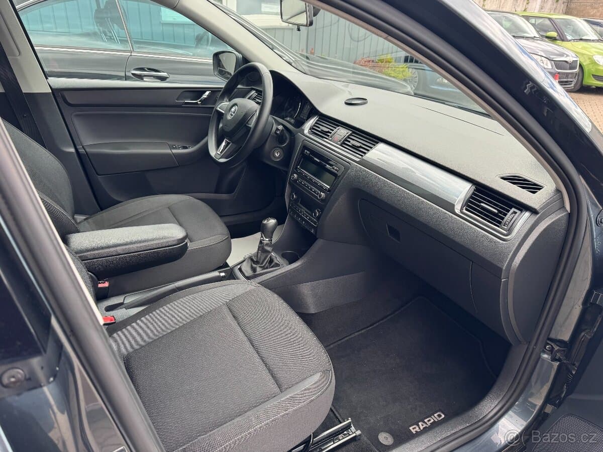 2014 Škoda RAPID - 13