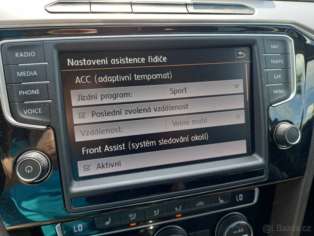 2015 Volkswagen PASSAT - 13