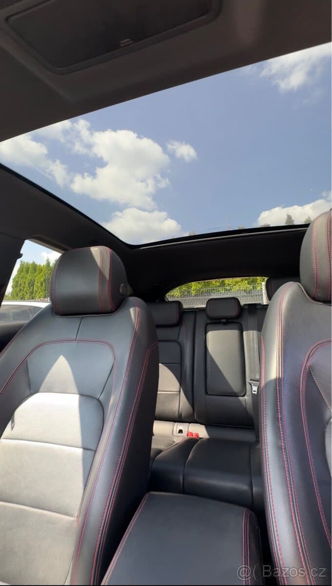2020 Jaguar E-PACE - 13