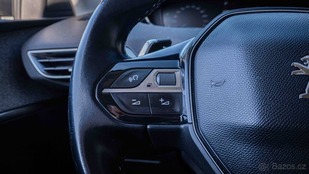 2018 Peugeot 3008 - 13