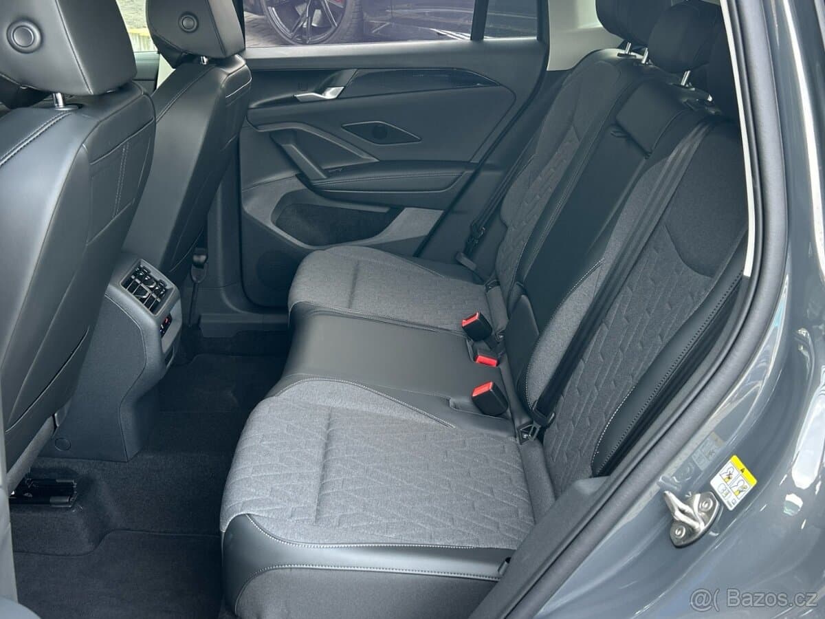 Volkswagen TIGUAN - 13