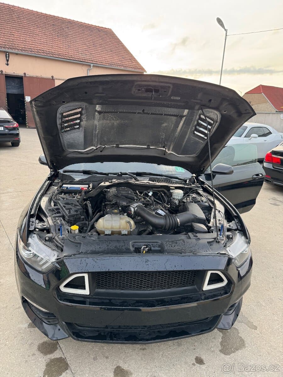 2017 Ford MUSTANG - 13