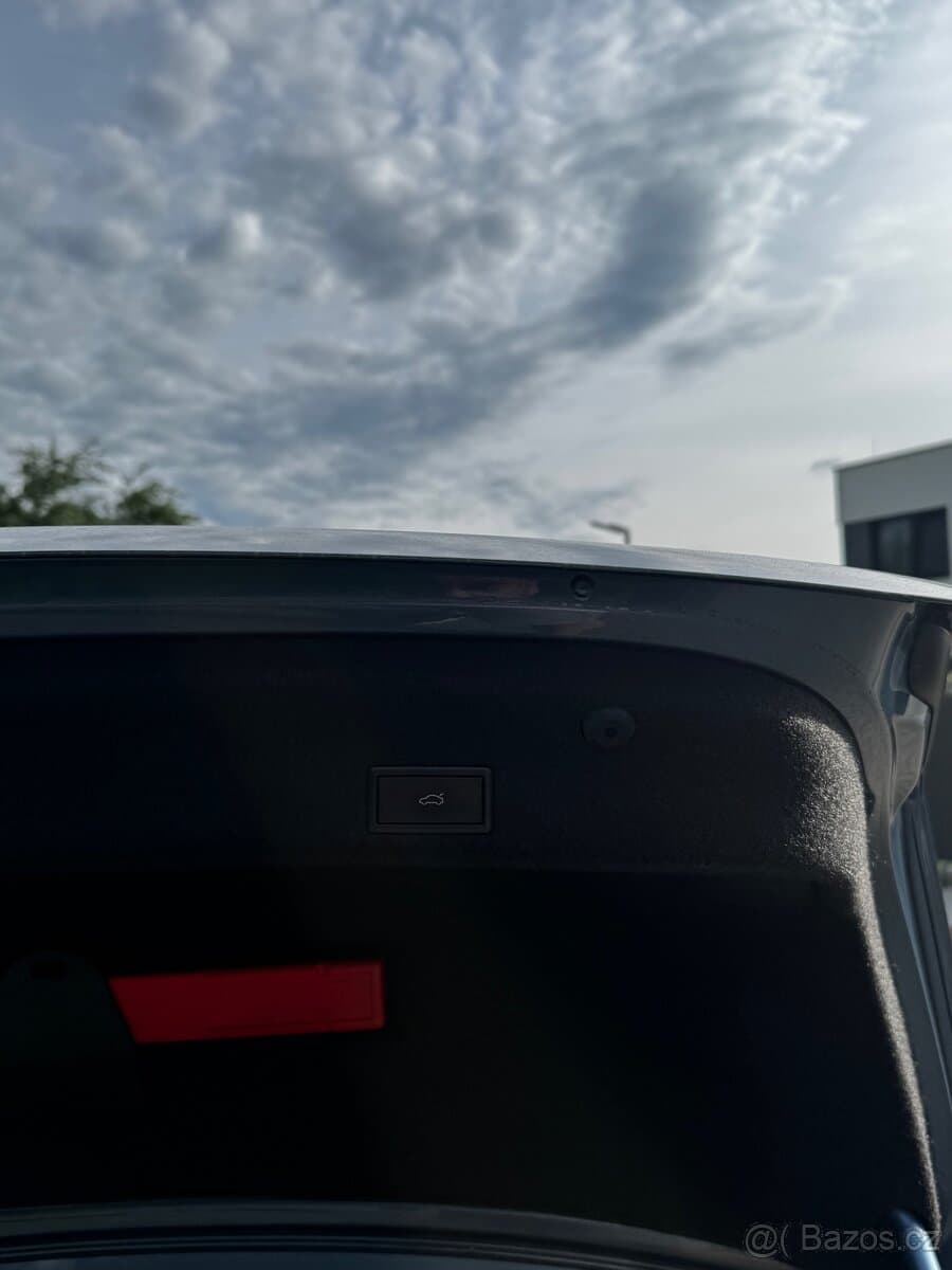 2016 Volkswagen PASSAT - 13