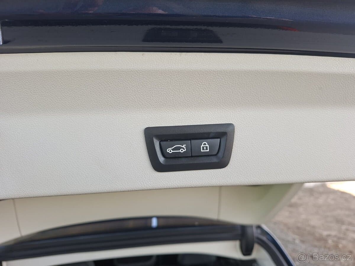 2017 BMW X3 - 13