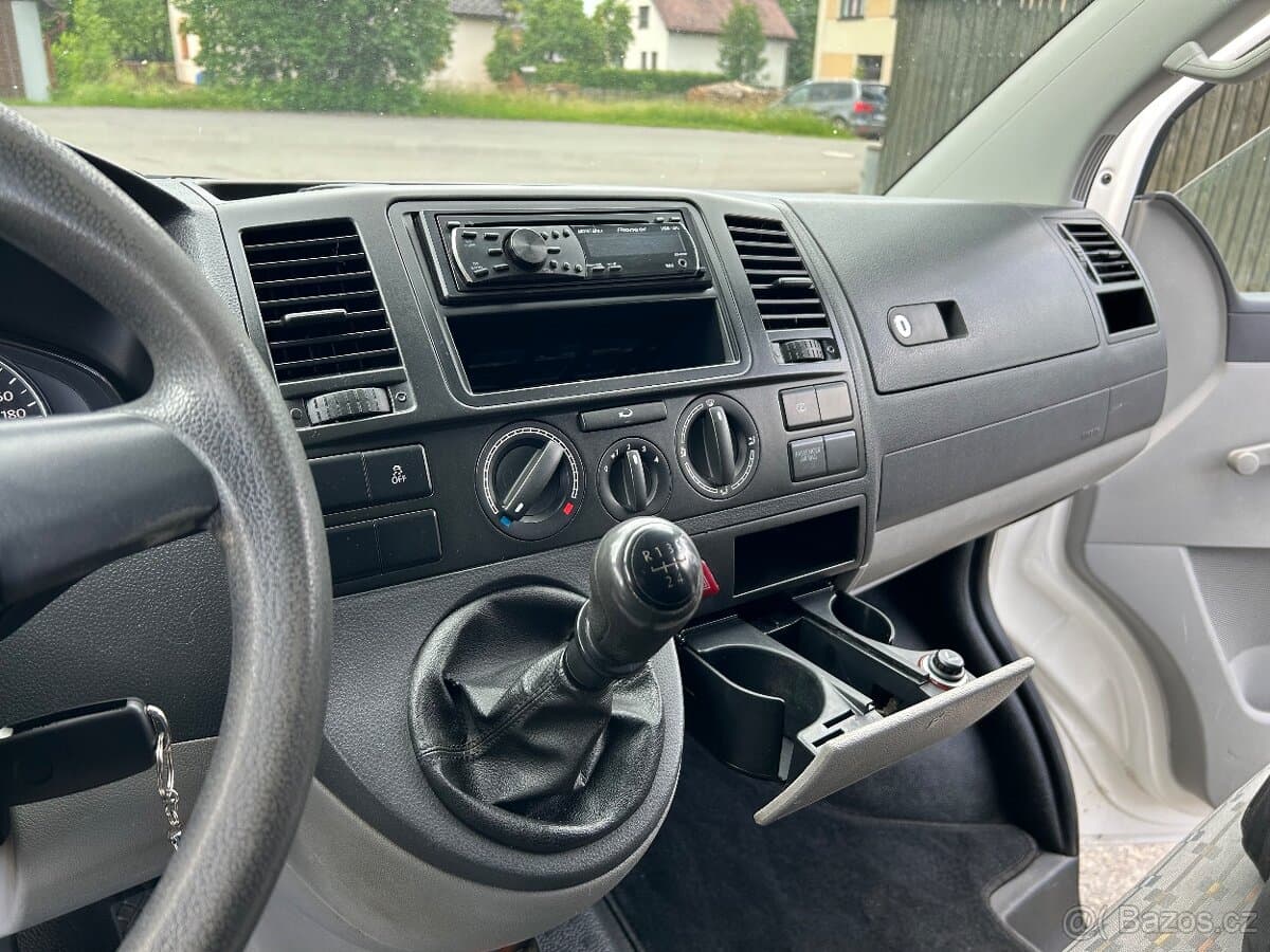 Volkswagen TRANSPORTER - 13