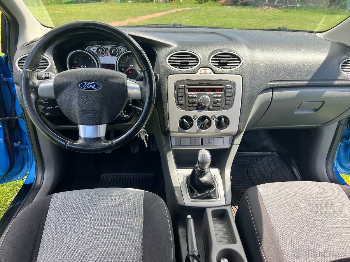 2011 Ford FOCUS - 13