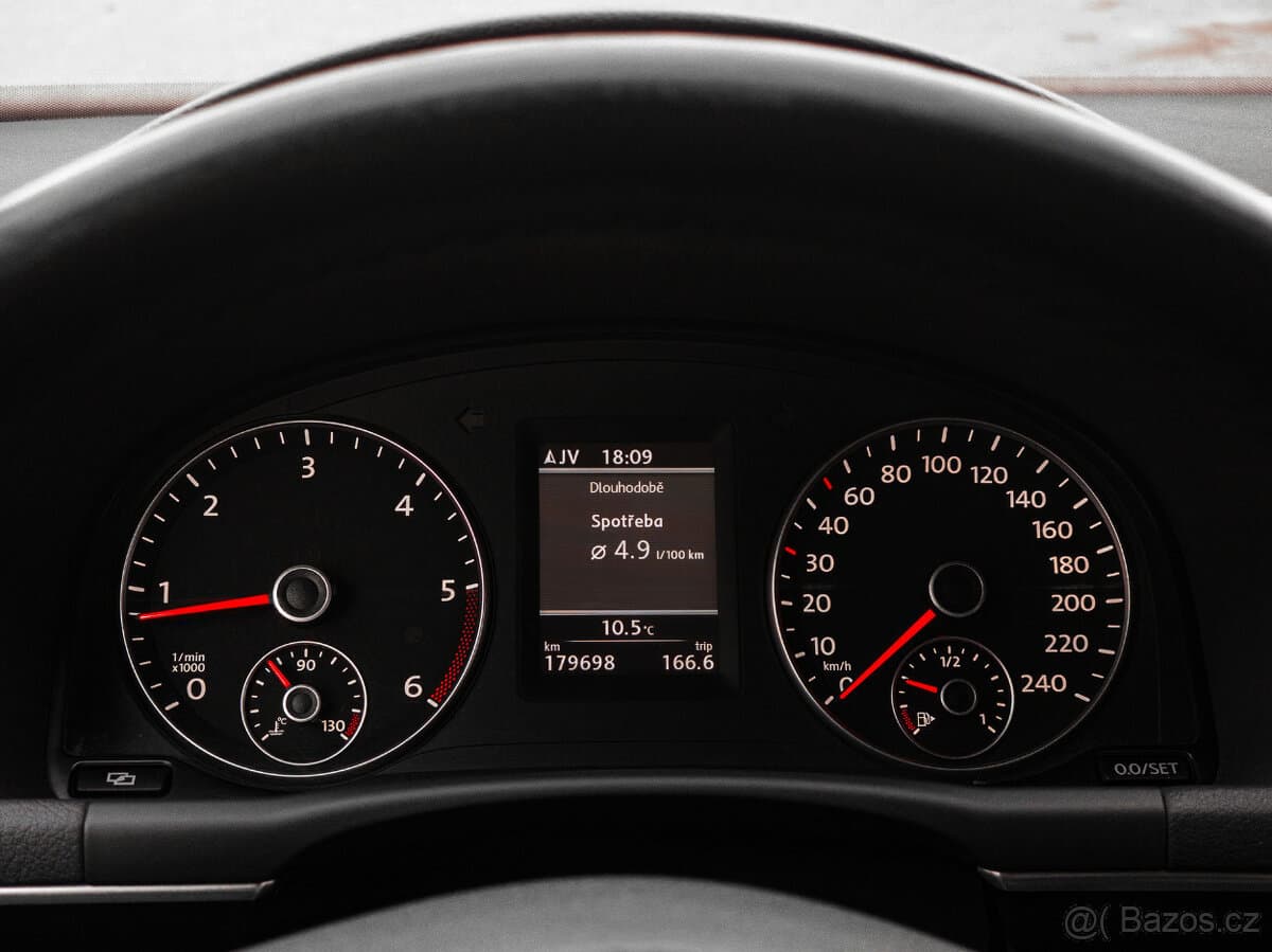 2011 Volkswagen TOURAN - 13