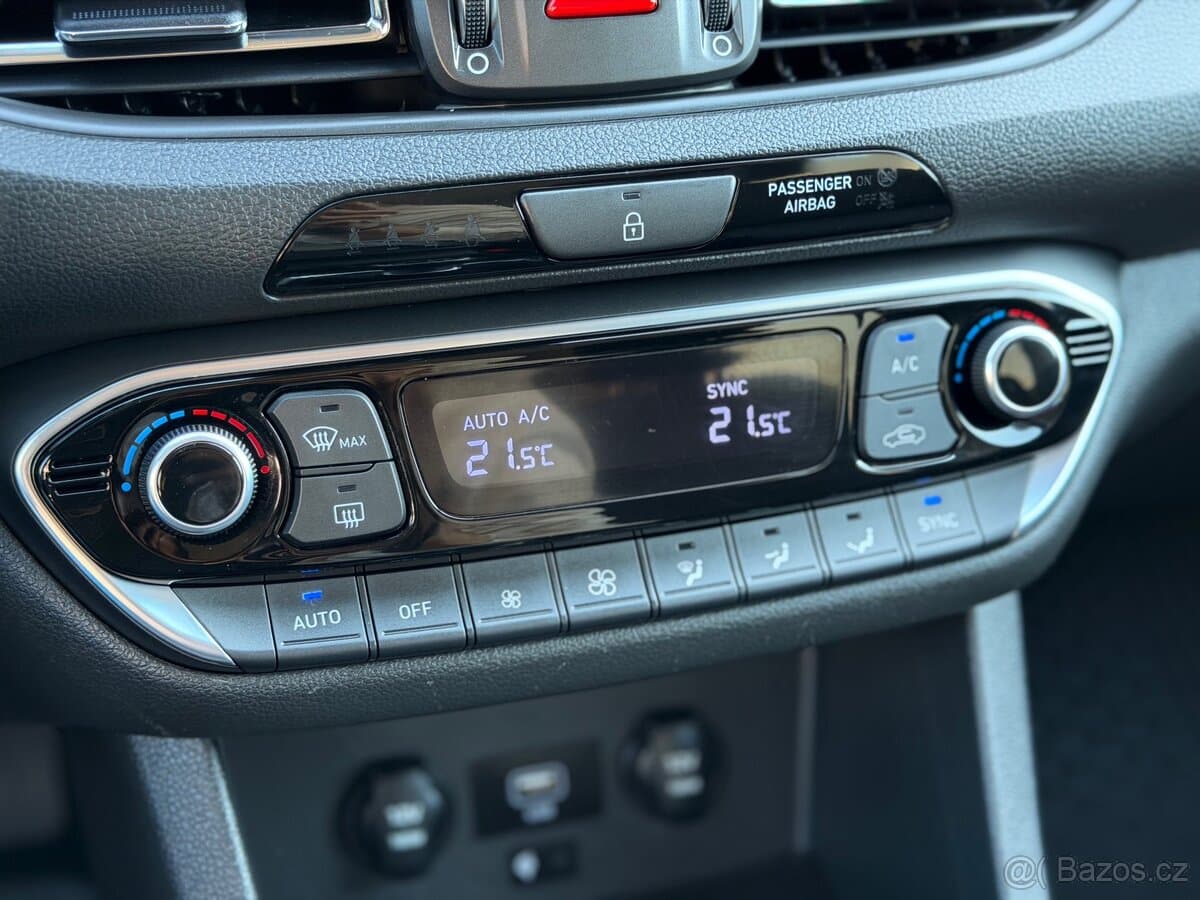 2021 Hyundai i30 - 13