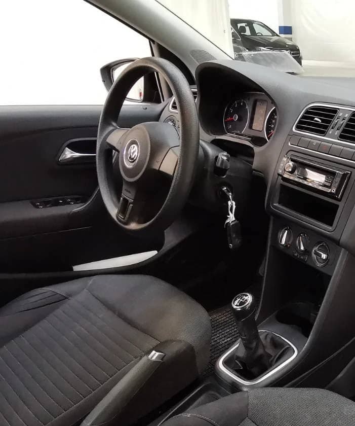 2011 Volkswagen POLO - 13
