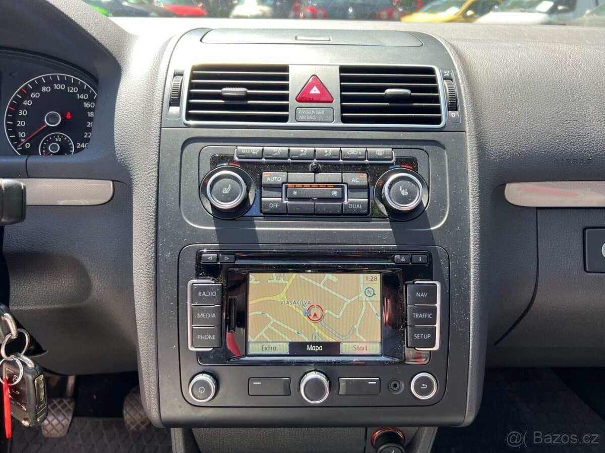 2012 Volkswagen TOURAN - 13