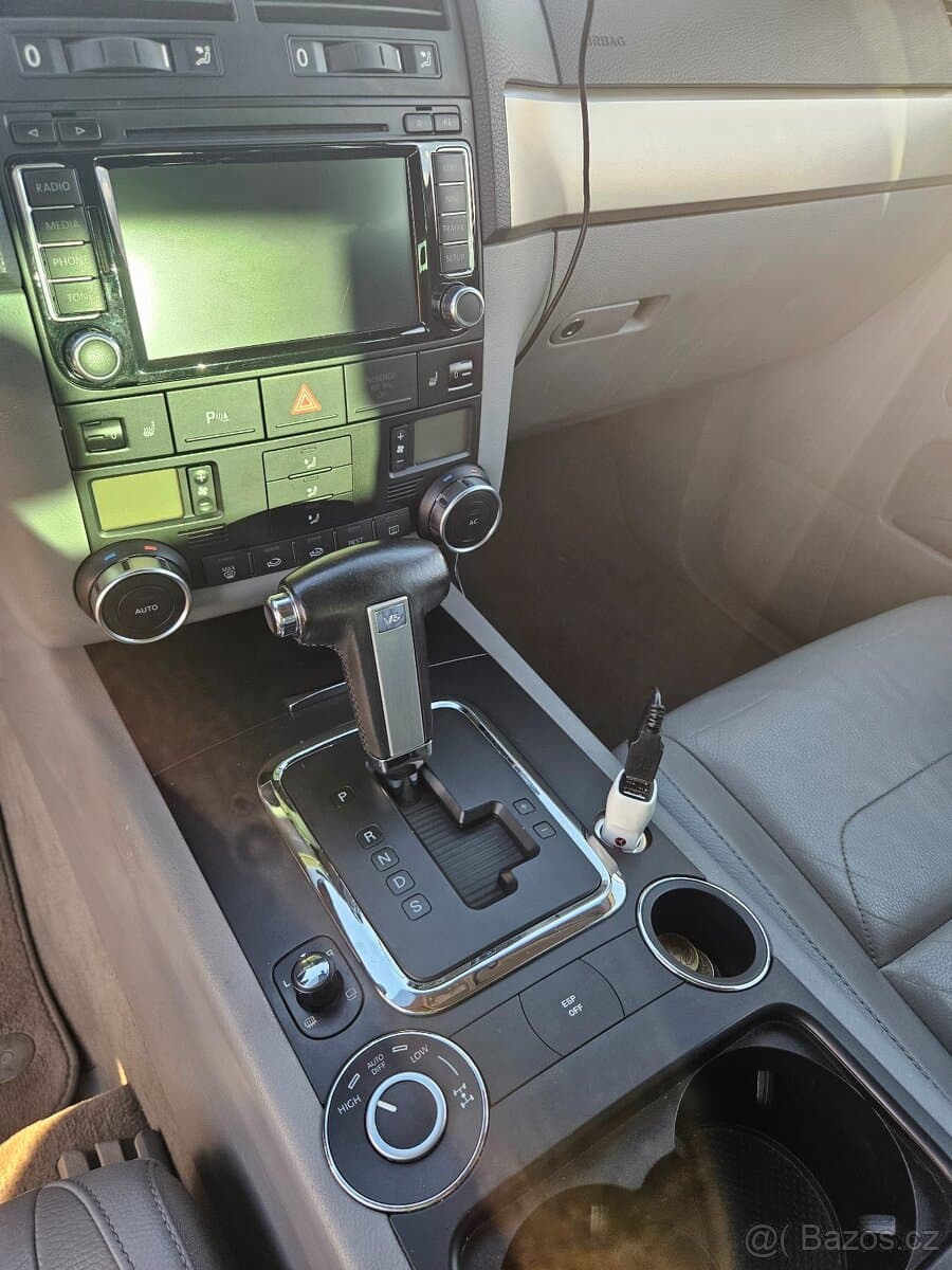 2009 Volkswagen TOUAREG - 13