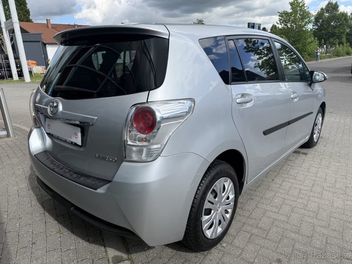 2017 Toyota VERSO - 13