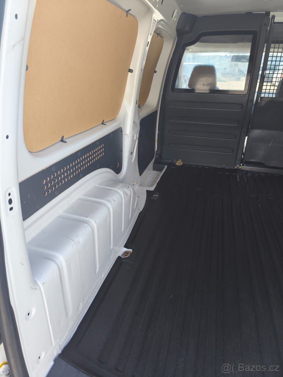 2013 Volkswagen CADDY - 13