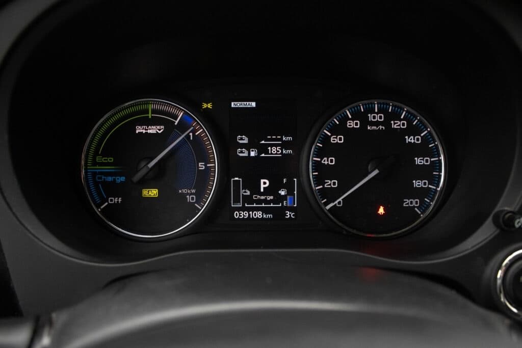 2021 Mitsubishi OUTLANDER - 13