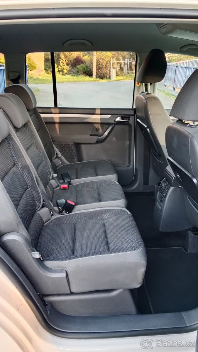 2011 Volkswagen TOURAN - 13
