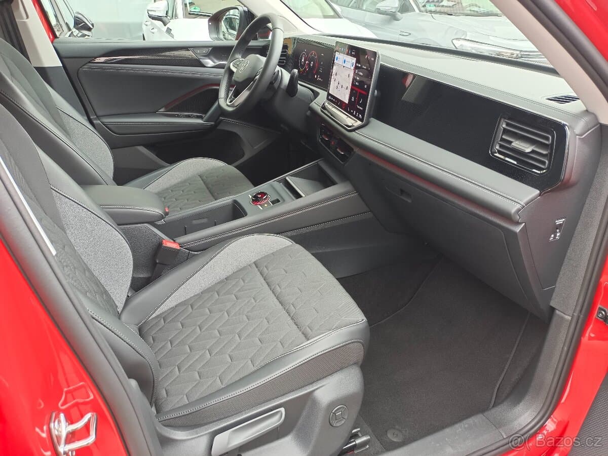 2025 Volkswagen TIGUAN - 13
