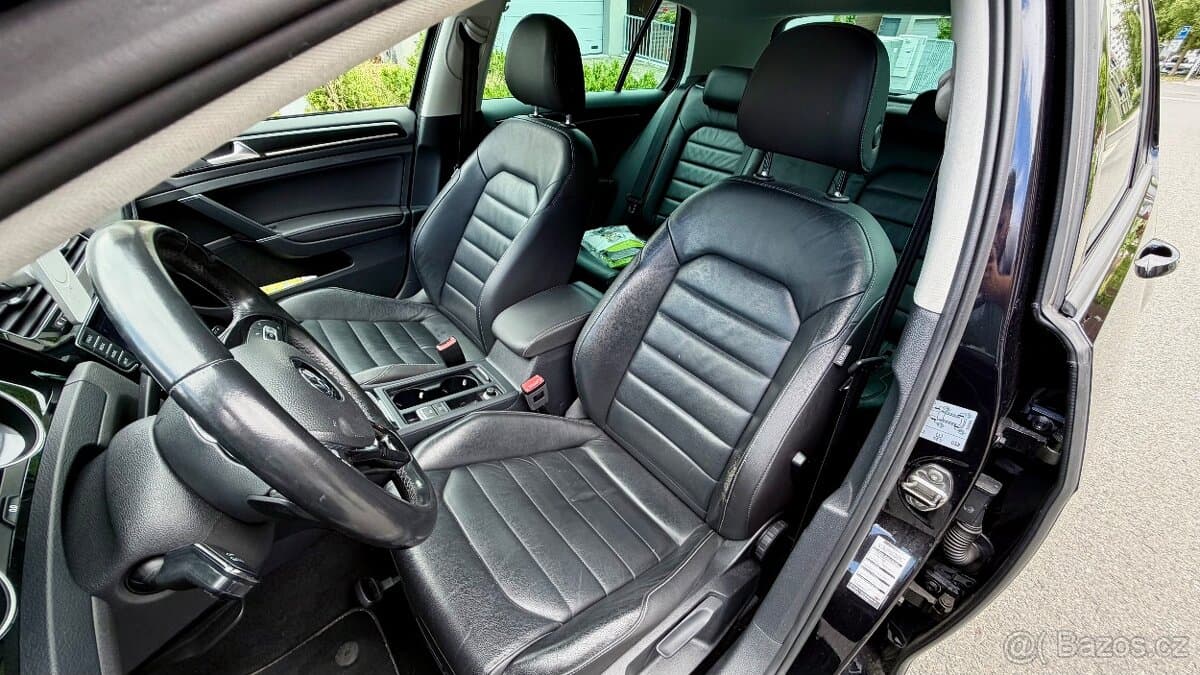 2012 Volkswagen GOLF - 13