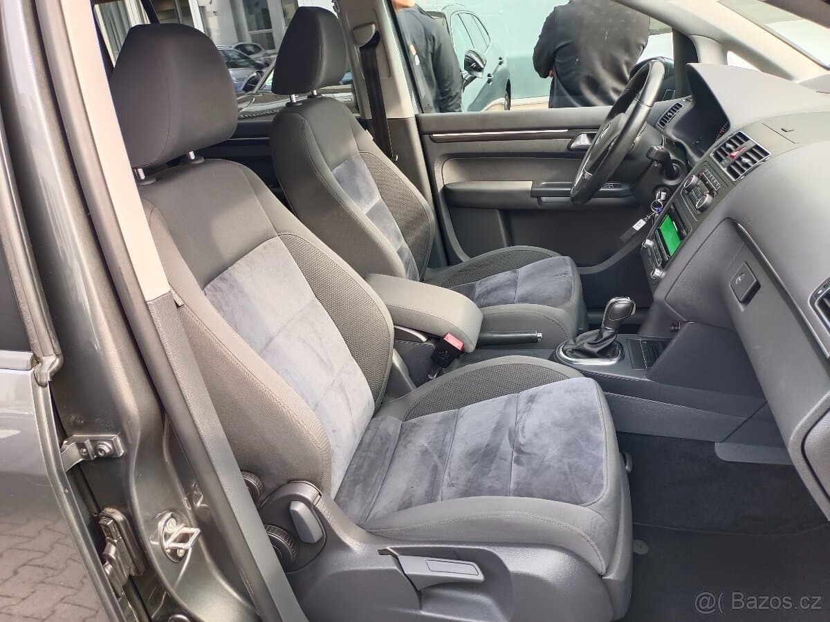 2011 Volkswagen TOURAN - 13
