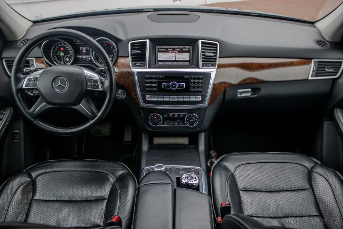 Mercedes-Benz M-CLASS - 13